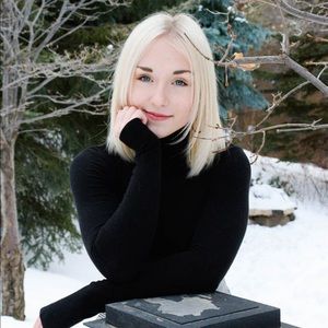 Meet your Posher, Kelli